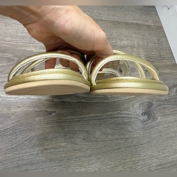 NEW! OluKai Tiare Slingback Sandal Women’s size 7 NWT - Picture 4 of 9